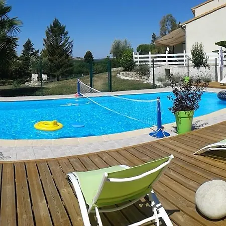 D'hotes A Bed & Breakfast